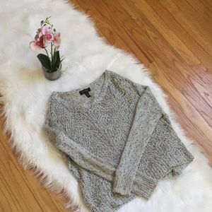 🔥JESSICA SIMPSON knit